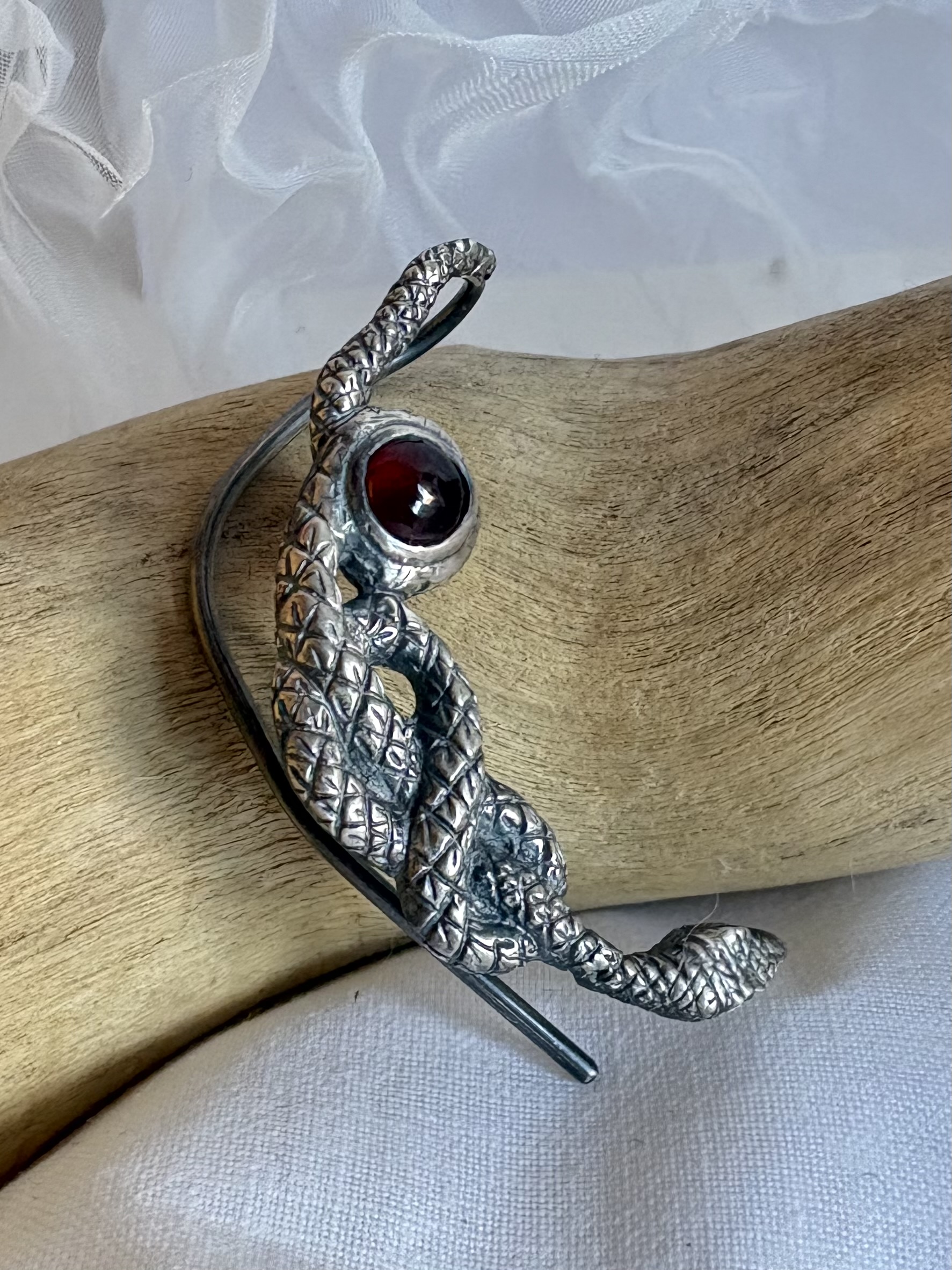 Ohrschmuck Schlange mit Stein